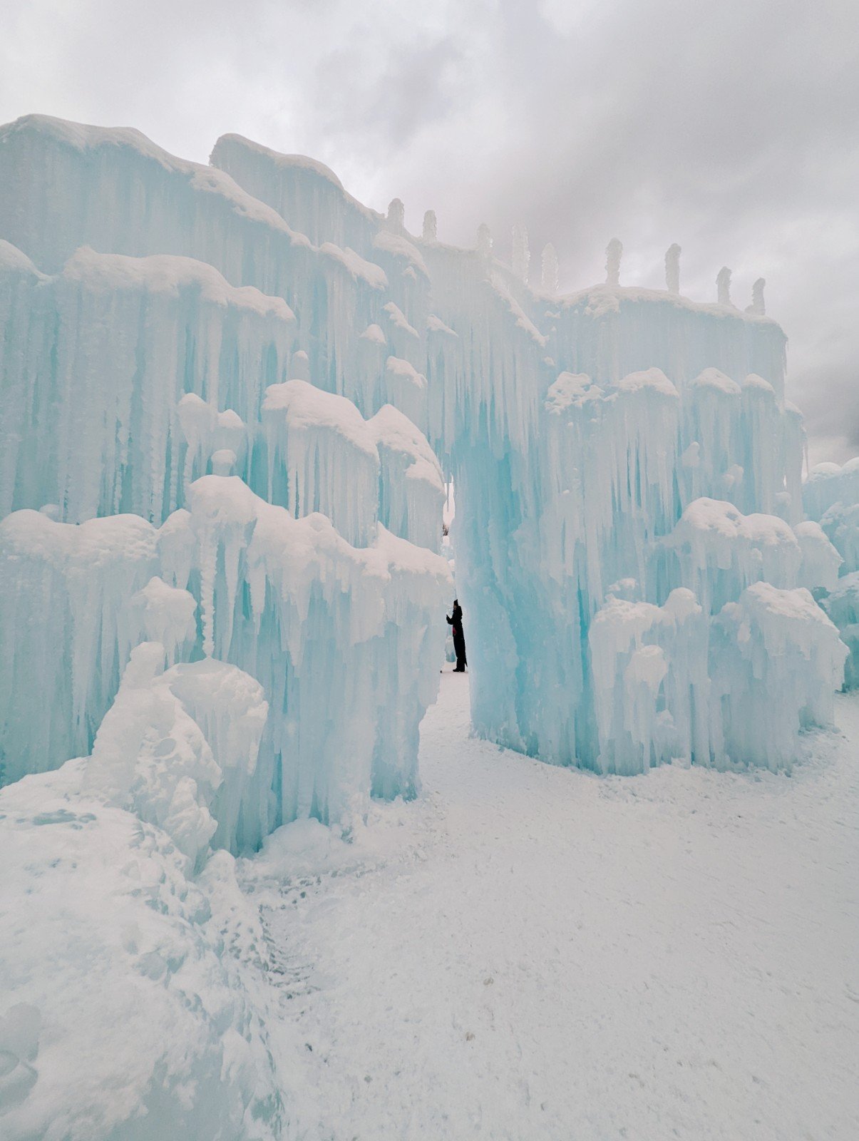 Are the Ice Castles in New Hampshire Worth Visiting?